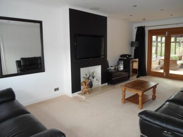 Living room.JPG