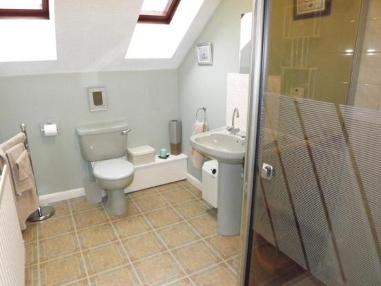 Annex Shower Room