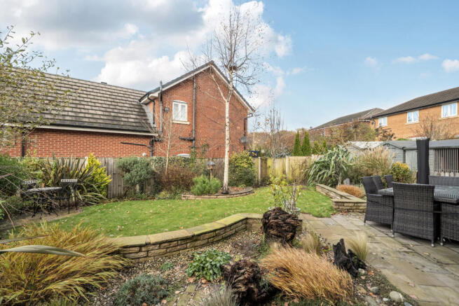 1383751-7-692466c13fc50