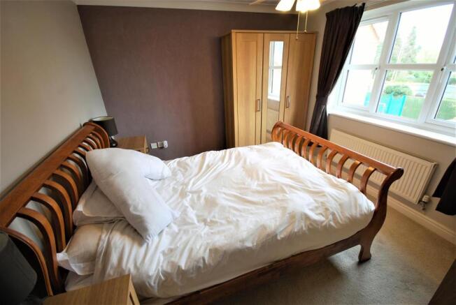 MASTER BEDROOM: