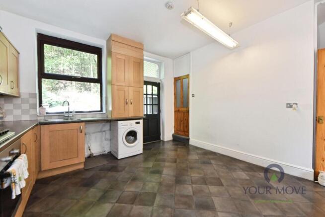 3 bed Terraced for sale Image 5