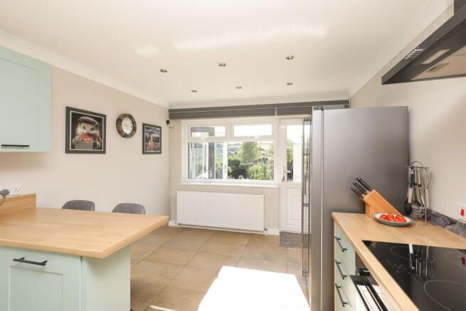 3 bed Detached Bungalow for sale Image 6