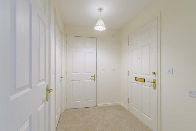 8556920-interior18-800.jpg