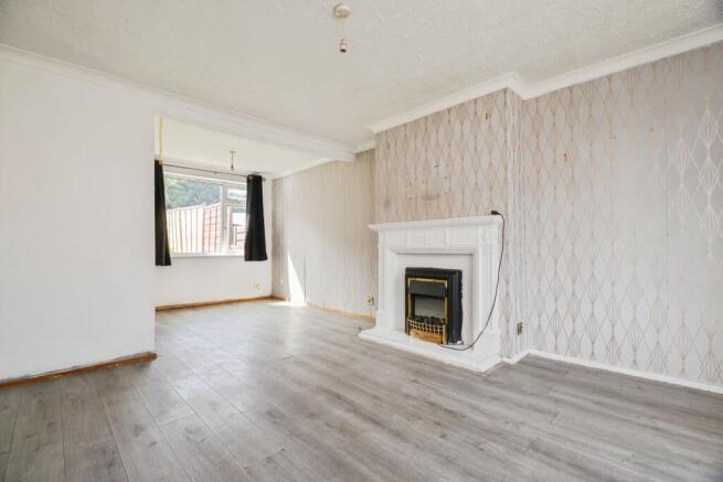 3 bed Semi-Detached for sale Image 6