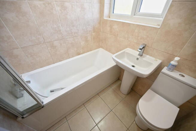 2 bed Semi-Detached for sale Image 11