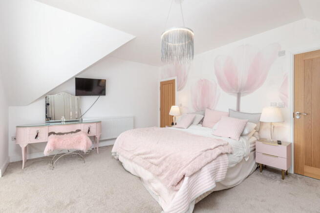 3 bed Terraced for sale Image 12