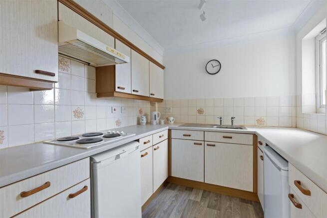 1 bed Apartment for sale Image 5