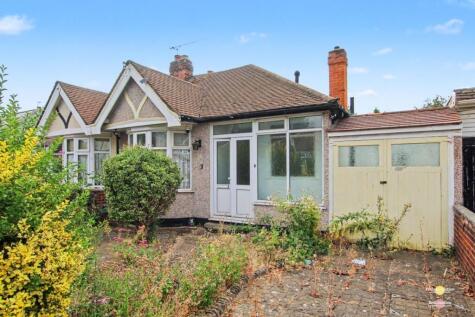 173 Alma Avenue, Hornchurch, Essex, RM12 6BL