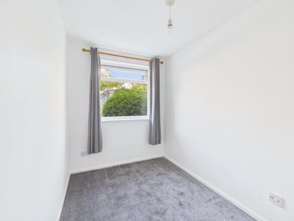 2 bed Apartment to rent Image 9