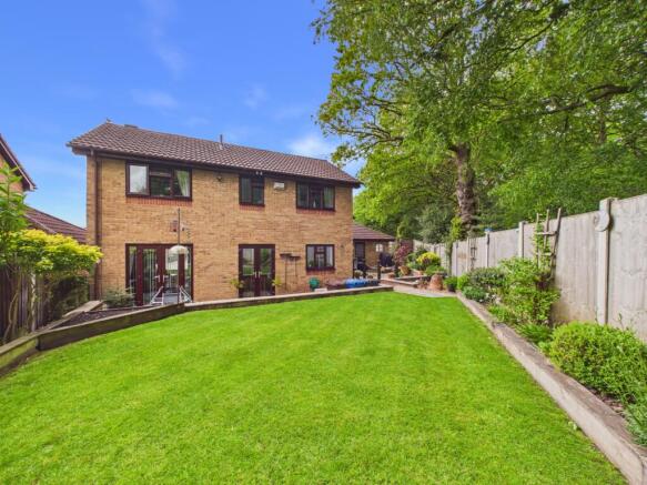 Pearl Close, Oakwood photo 4