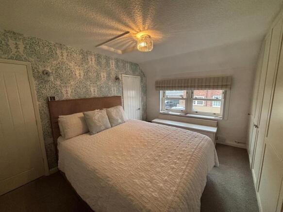 2 bed House for sale Image 8