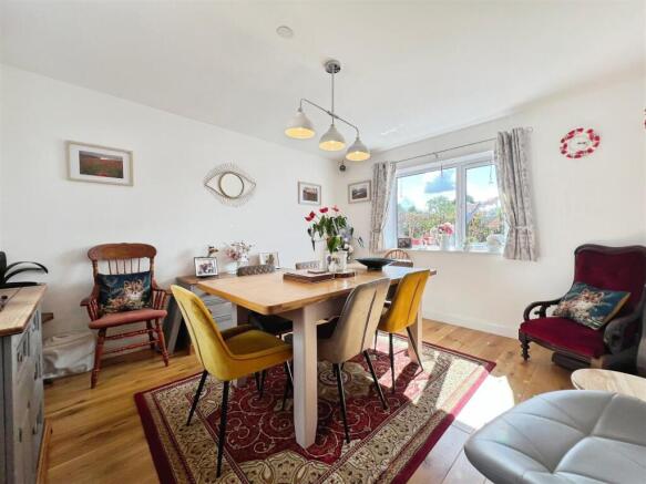 Rowan Court, Caerhowel, Montgomery photo 4