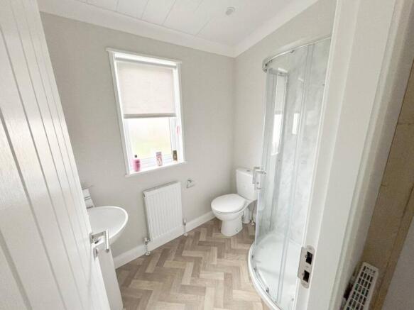 Chickerell, Weymouth, DT3 4AA photo 4