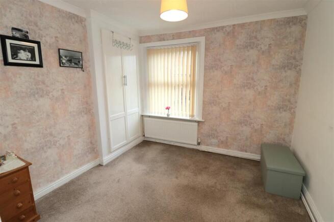 2 bed Semi-Detached for sale Image 7