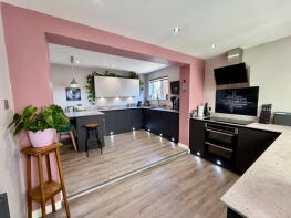 7, Haven Avenue, Lowestoft NR32 4JA