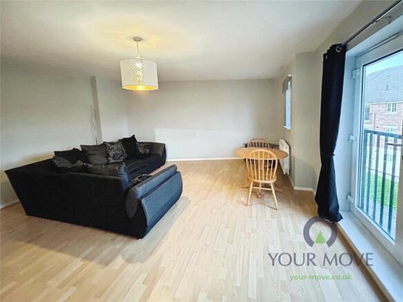 2 bed Flat to rent Image 4
