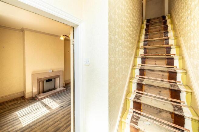 2 bed House for sale Image 7