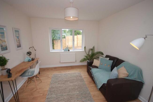 Sitting Room/Bedroom 4
