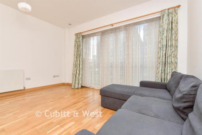 Lounge / Kitchen