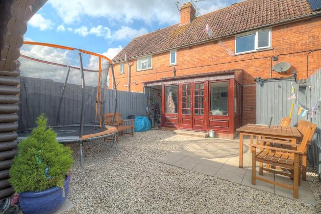 Rear:Garden