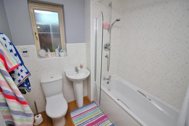 19 Bath.JPG