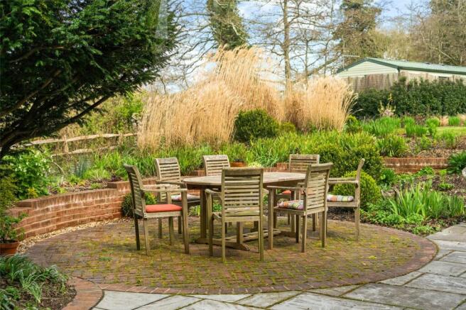 Terrace & Garden