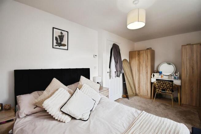 2 bed Terraced for sale Image 9
