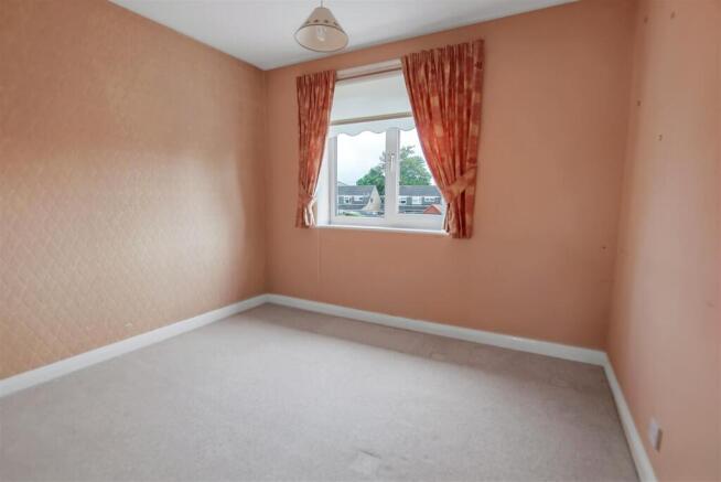 3 bed Semi-Detached for sale Image 10