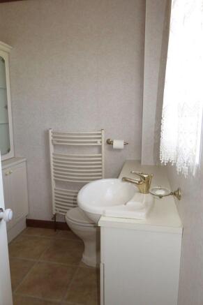 Photo 10