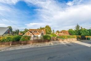 Eversden Court, Chinnor Road, Bledlow Ridge HP14 4AL
