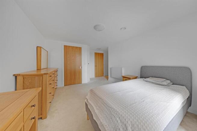 02-caefPFMCS - 4 Holly Place-7-medium.jpg
