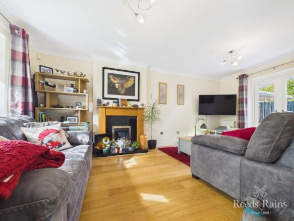 Sitting/Dining Room