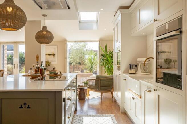 Kitchen/Dining Area