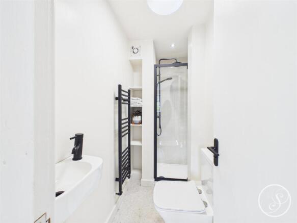 4 bed Semi-Detached for sale Image 7