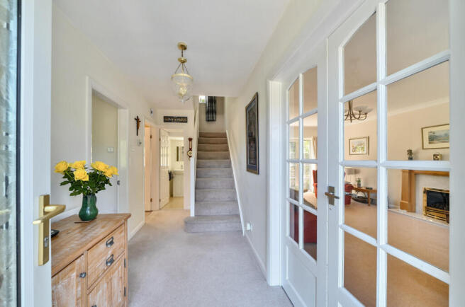 1298401-9-682de9b...