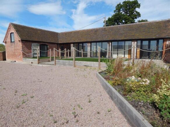 Detached Barn Conversion