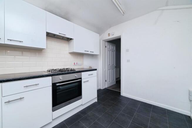 3 bed Terraced for sale Image 8