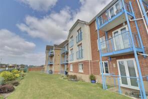 Flat 9, 60 Ross House, Marine Parade West, Lee-on-the-solent PO13 9YP