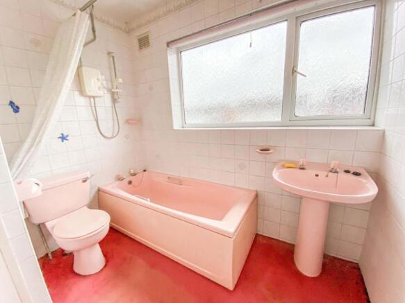 FoxesBathroom.JPG