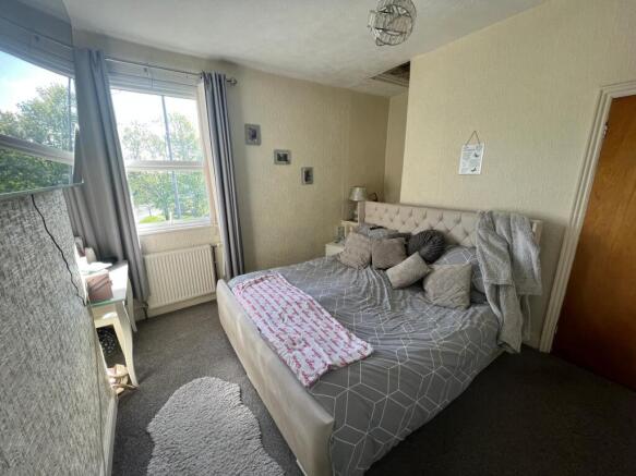 2 bed Terraced for sale Image 6