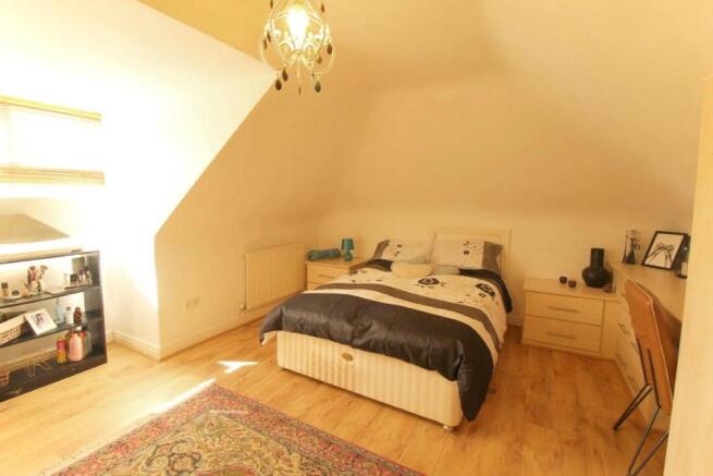 BEDROOM 5