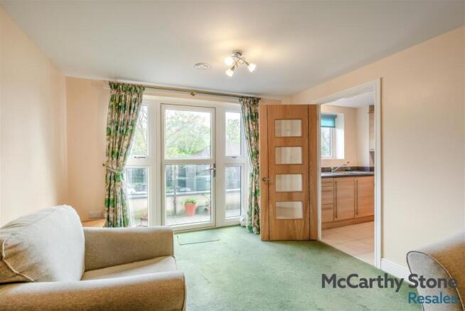 8688500-interior13.jpg