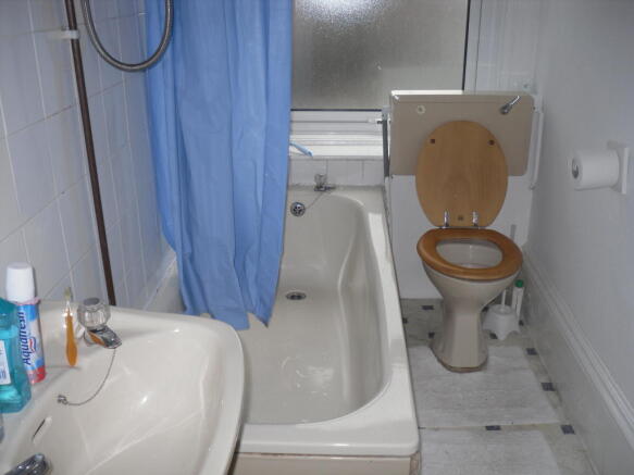 Photo 3