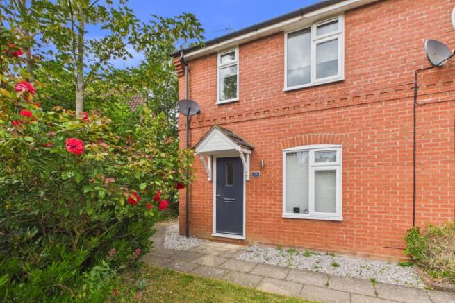 EweMove - Spalding - Daniels Gate - Front of Hous