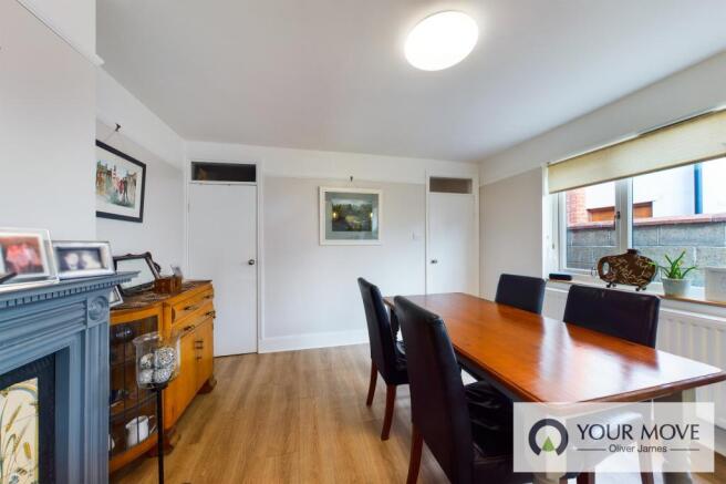 Kitchen / Dining Roo