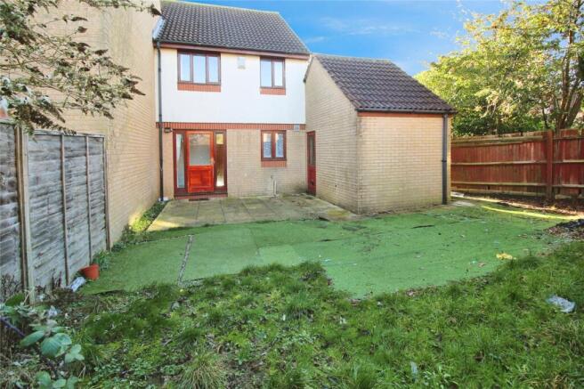 Trentishoe Crescent, Furzton, Milton Keynes photo 2
