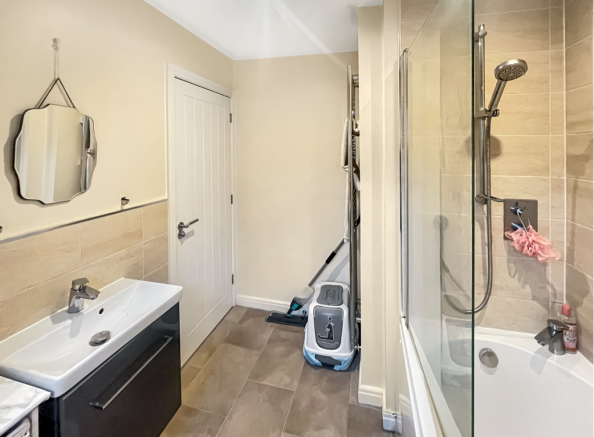 1 bed Apartment for sale Image 8
