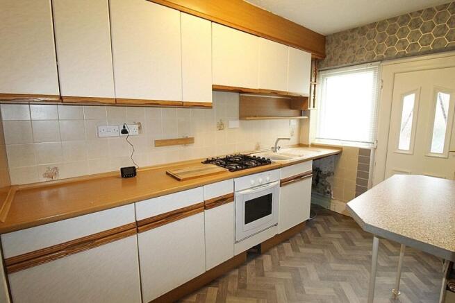 3 bed Semi-Detached for sale Image 6