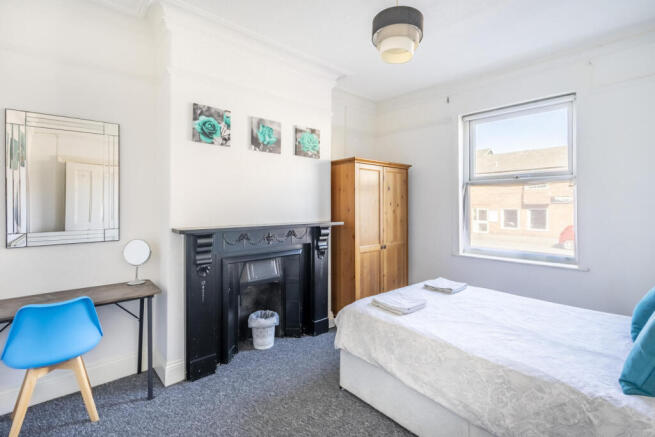 3 bed Terraced for sale Image 7