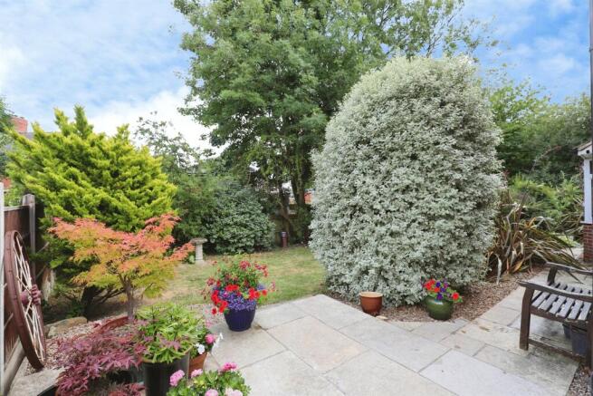 4 bed Detached for sale Image 4
